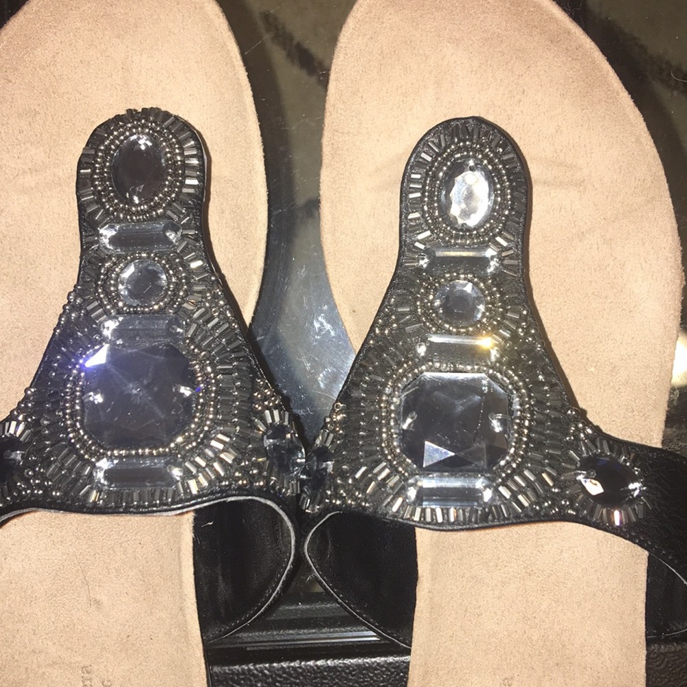 Simply Vera Wang Sandals size 6